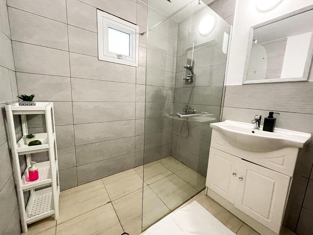 Serena'S 2-Br Apartment In Larnaca Bagian luar foto