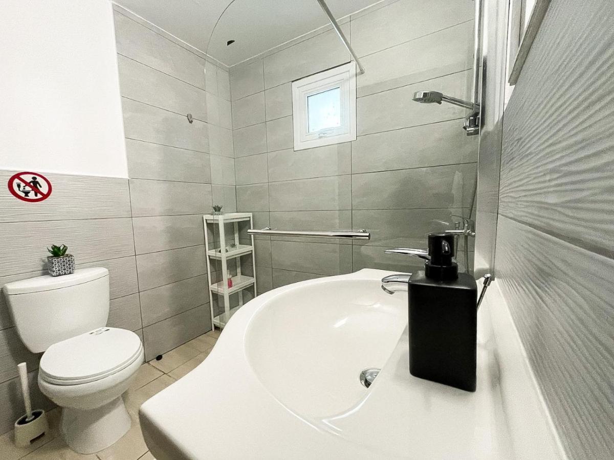 Serena'S 2-Br Apartment In Larnaca Bagian luar foto