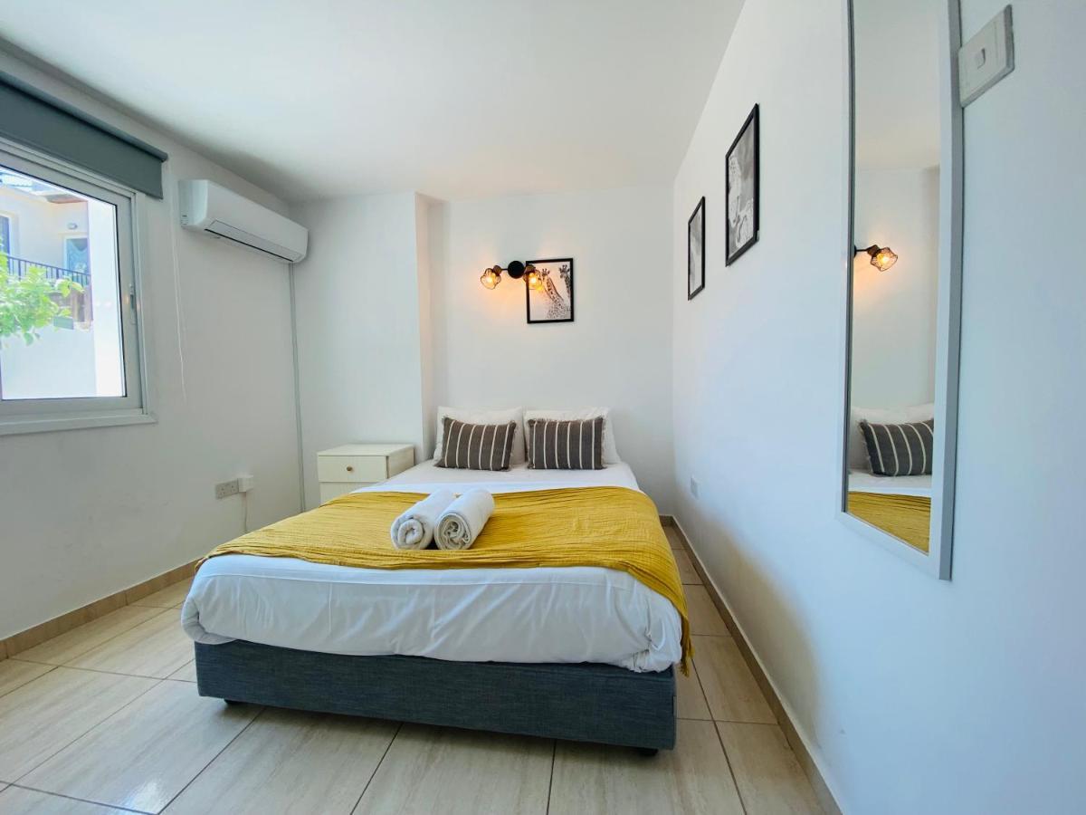Serena'S 2-Br Apartment In Larnaca Bagian luar foto