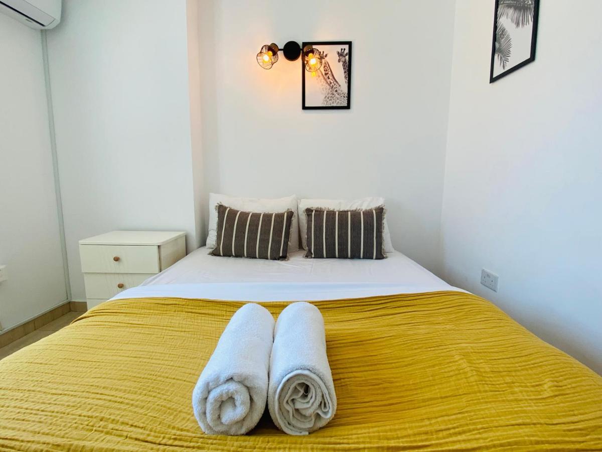 Serena'S 2-Br Apartment In Larnaca Bagian luar foto
