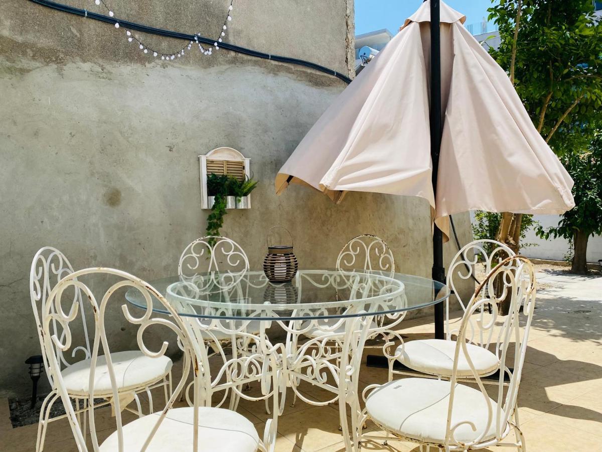 Serena'S 2-Br Apartment In Larnaca Bagian luar foto