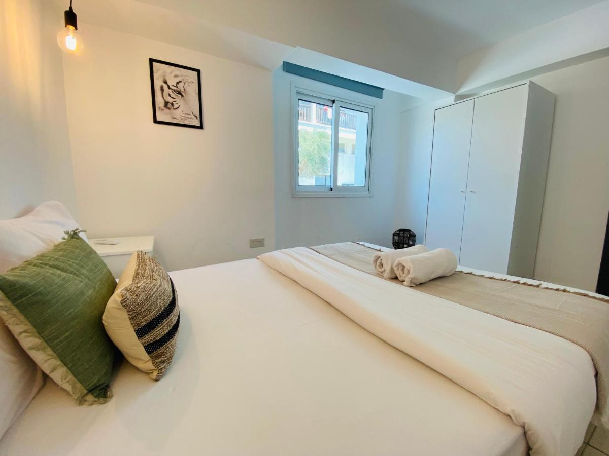 Serena'S 2-Br Apartment In Larnaca Bagian luar foto