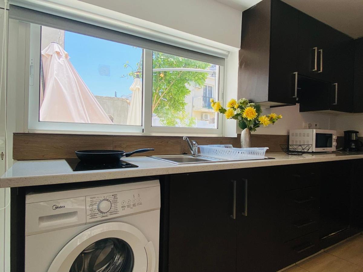 Serena'S 2-Br Apartment In Larnaca Bagian luar foto